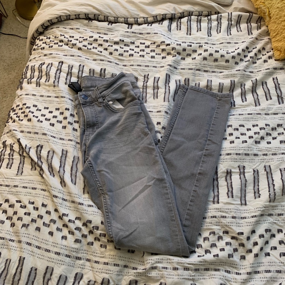 Grey super skinny jeans